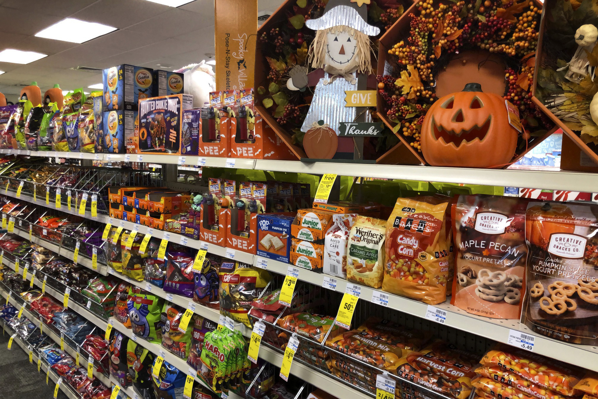 Candy without nuts? Remember kids with allergies this Halloween, dietitian urges