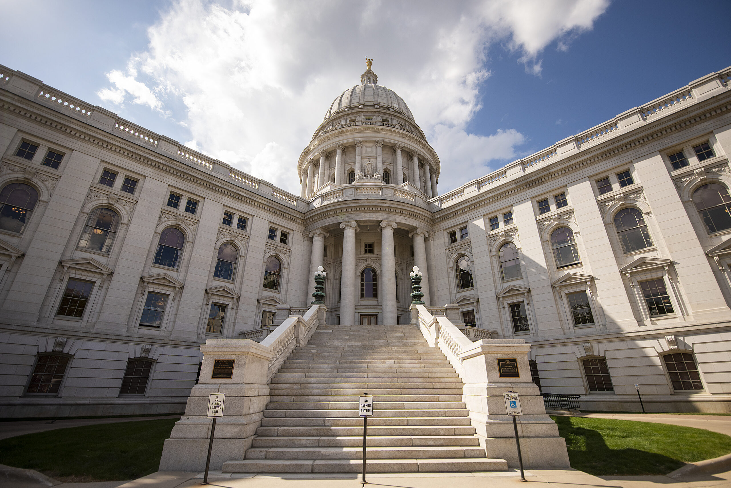 The sun shines on the Wisconsin State Capitol