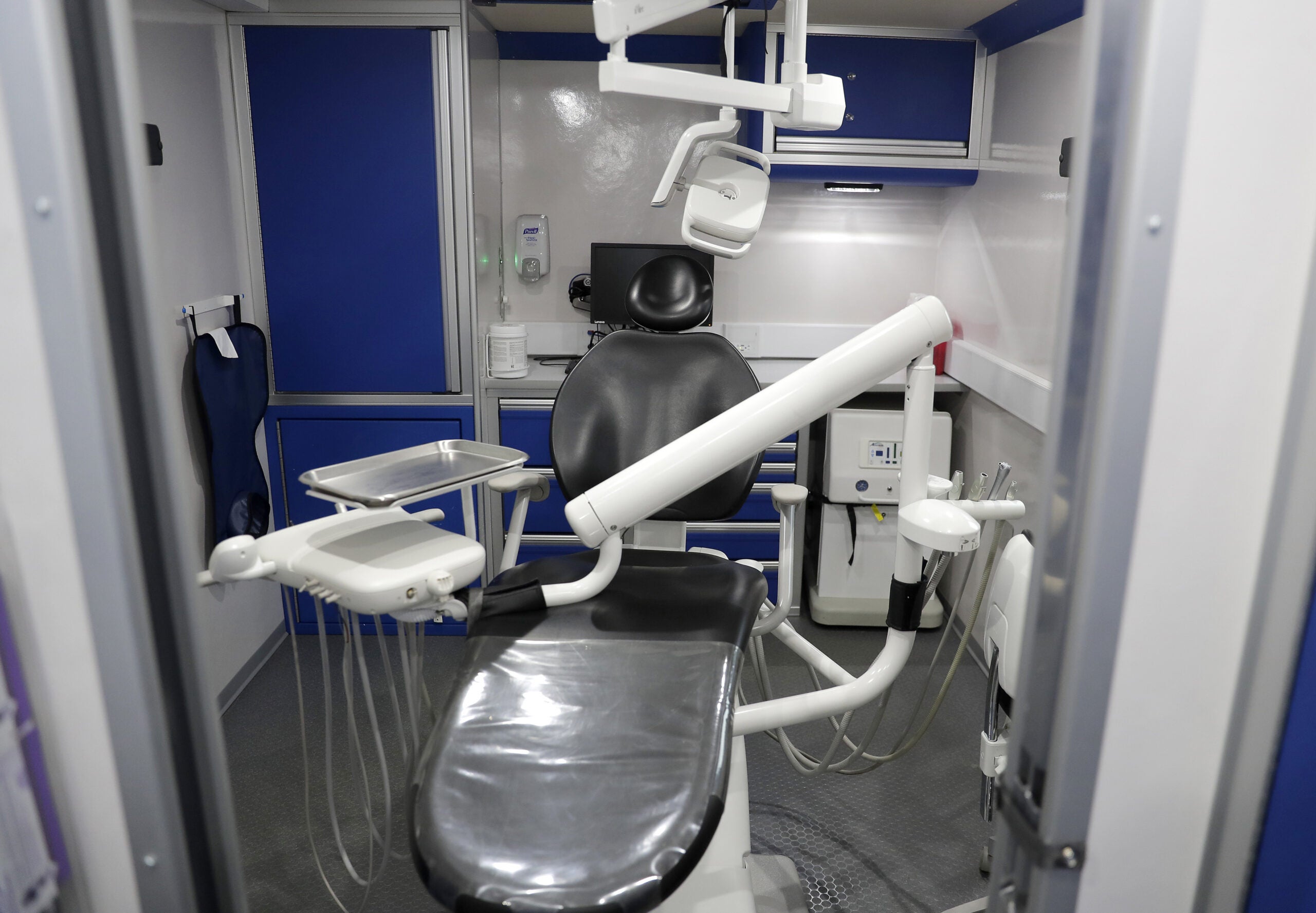 Tri-County Dental mobile clinic, part of the Robert Glass Focus on the Children program