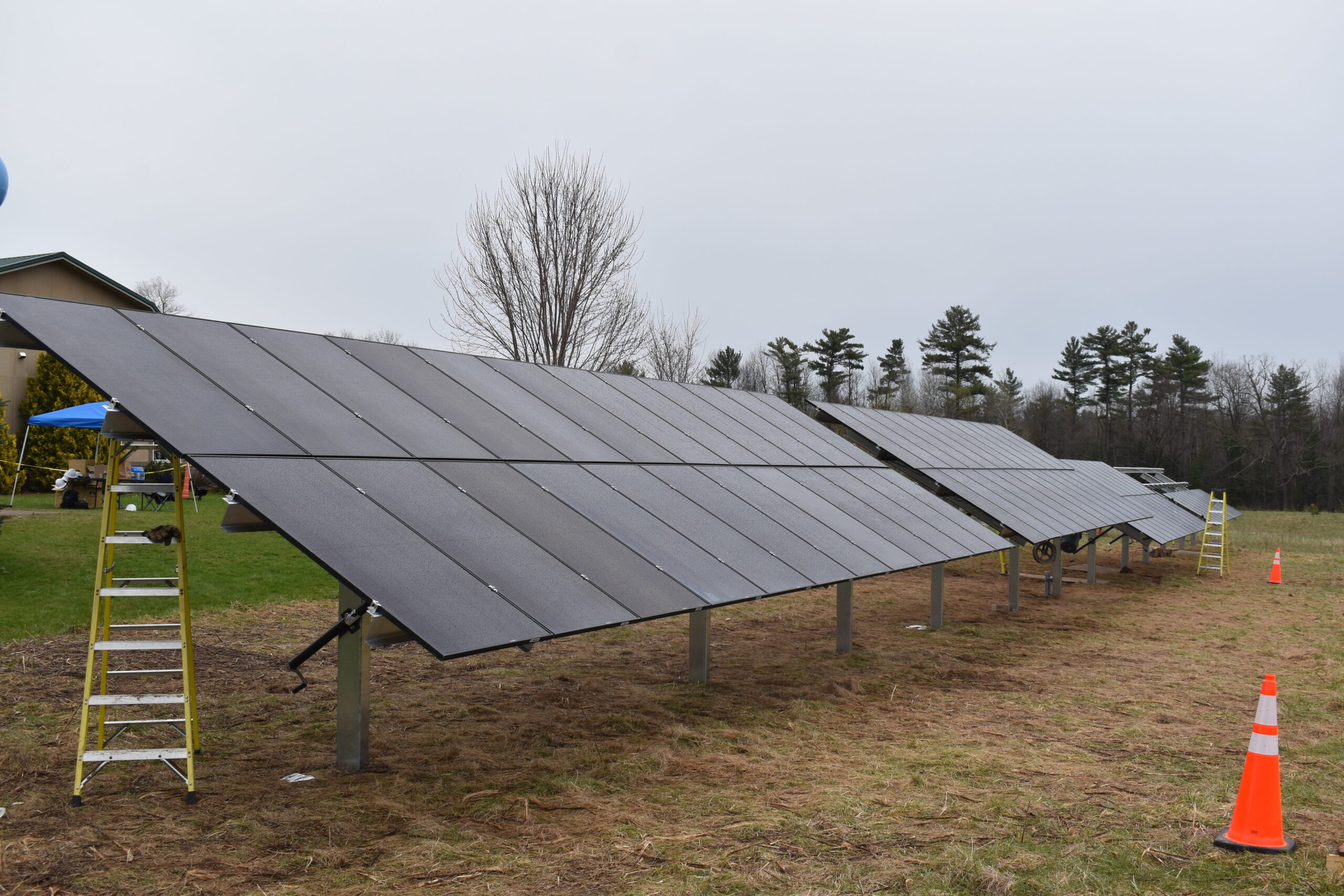 This solar array generates enough energy to power the College of Menominee Nation's Sustainable Development Institute building and put energy back into the grid.