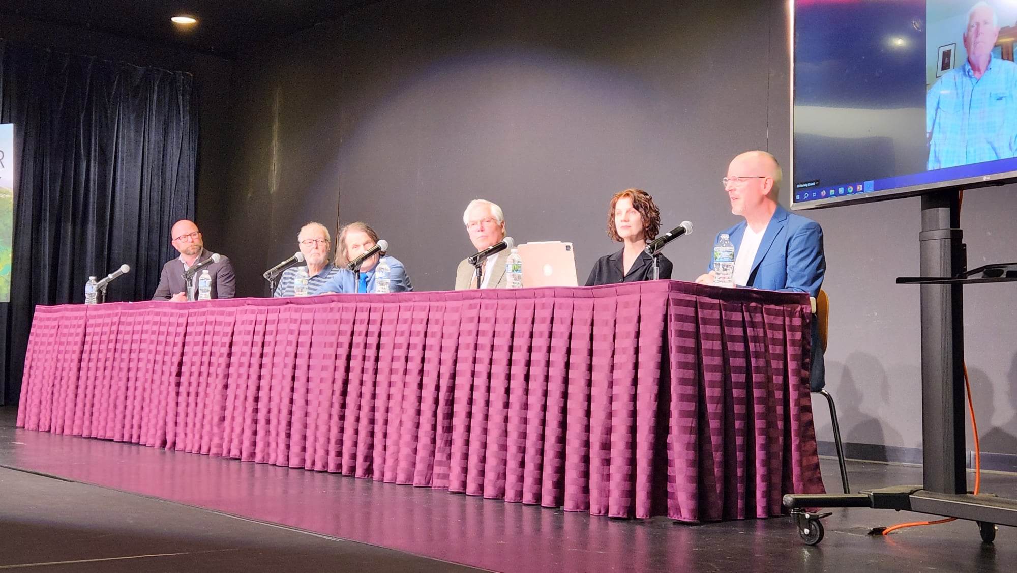 Panelists talk about the Fox River cleanup