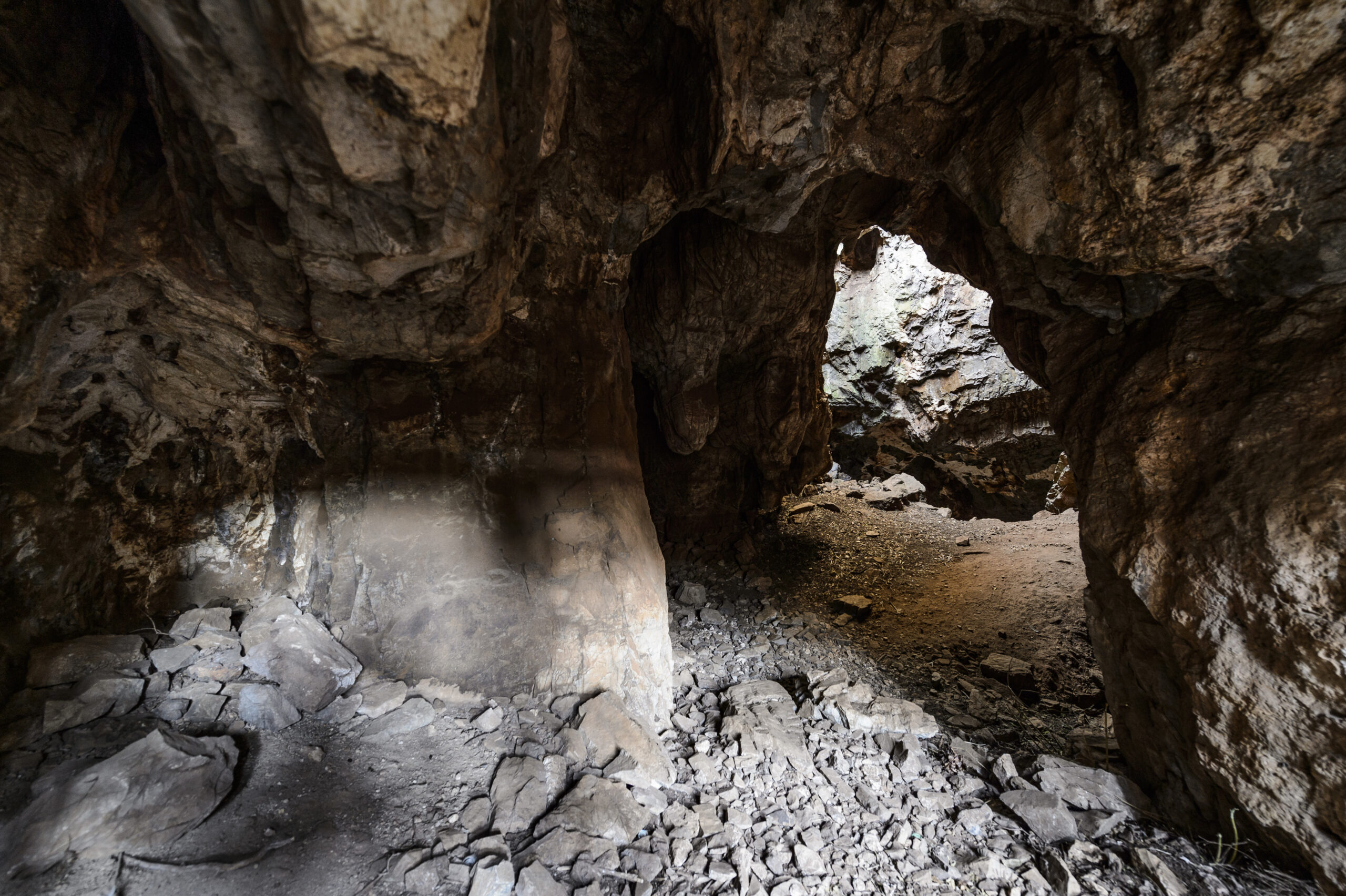 An entrance to the Dinaledi Chamber of the Rising Star Cave system.