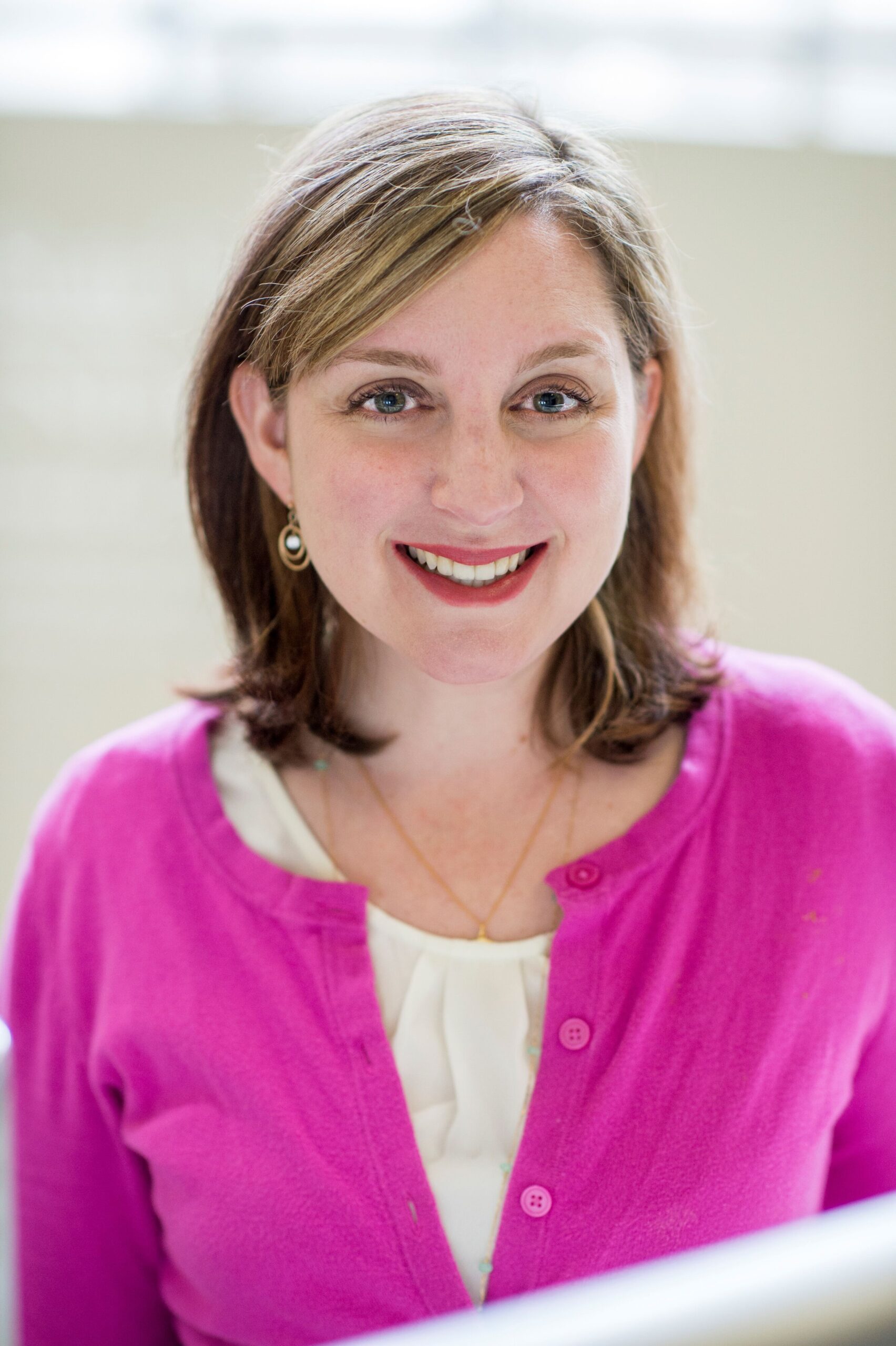 Headshot of Lauren MacIvor Thompson