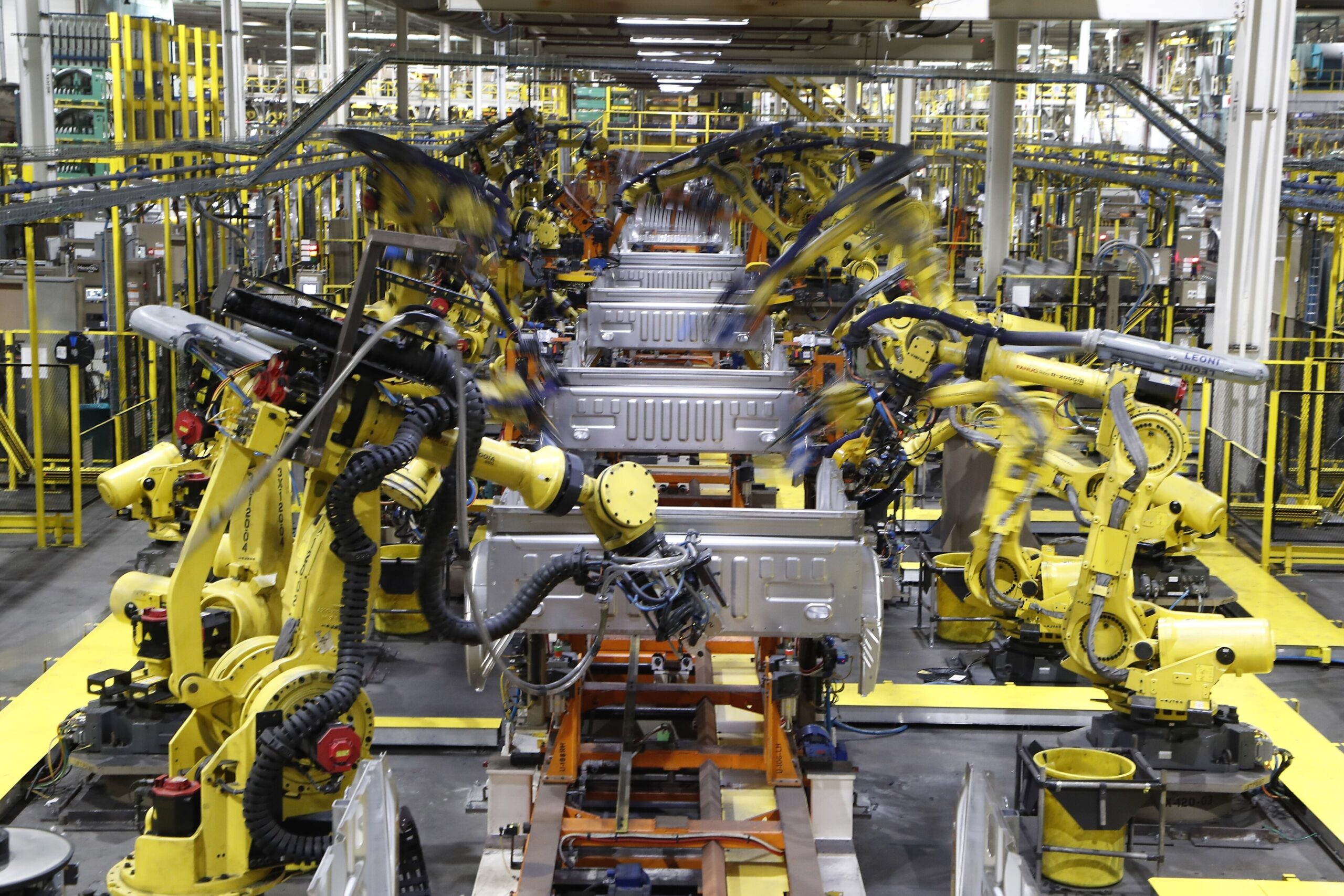 Are robots taking Wisconsin jobs? Not quite, new research shows