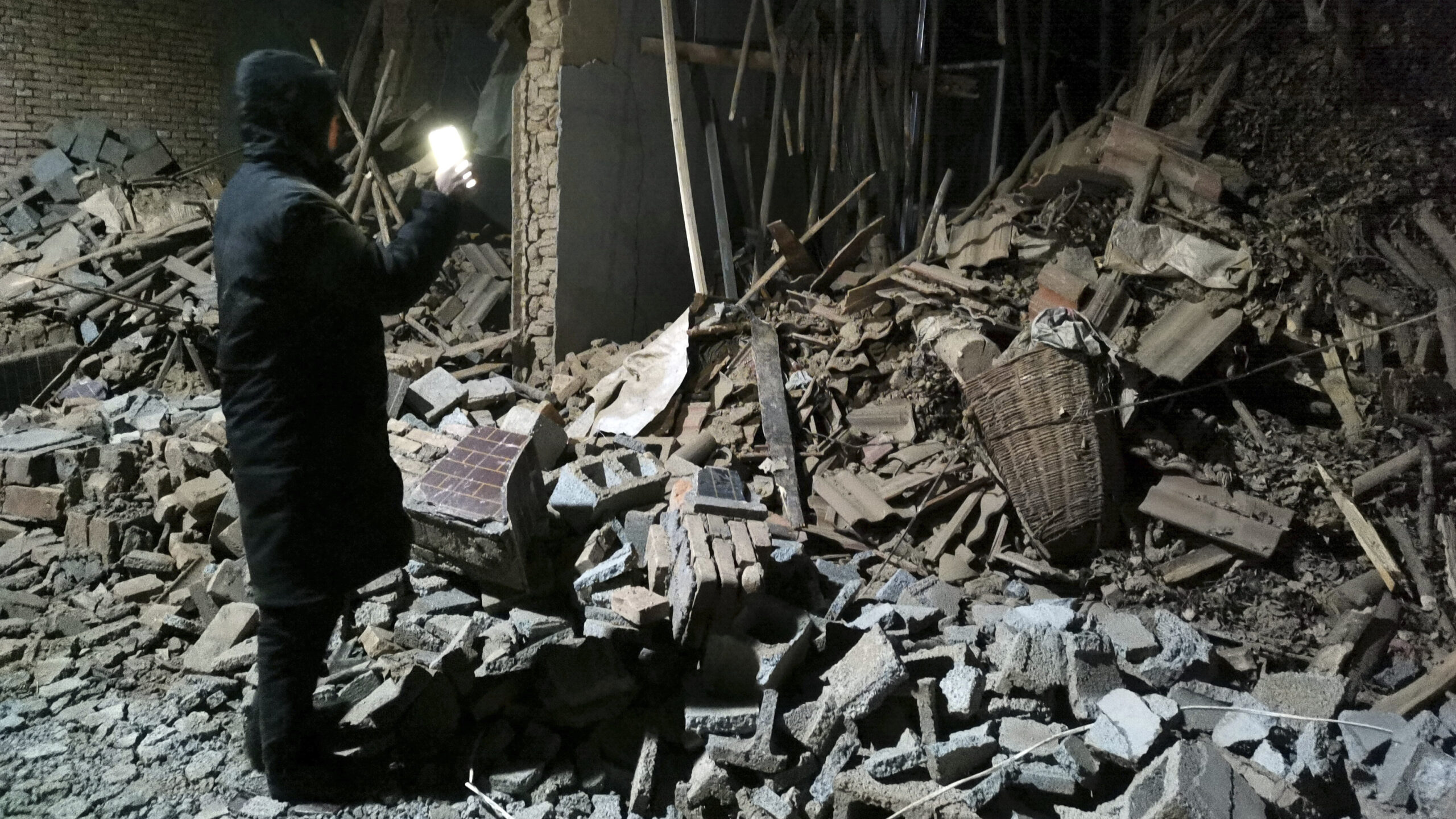 Earthquake rattles western China, killing more than 100 people