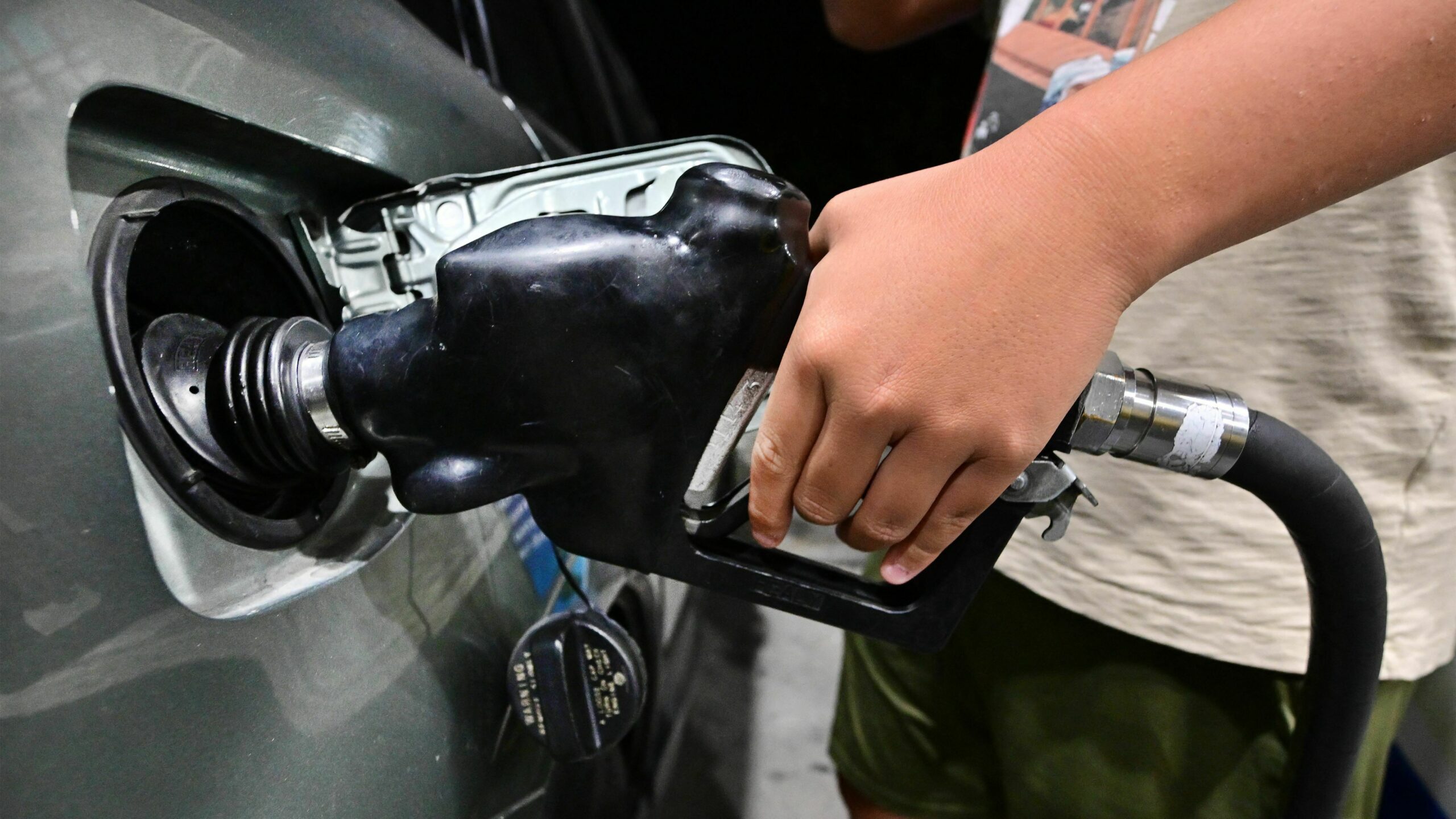 Inflation continues to moderate thanks to a big drop in gas prices