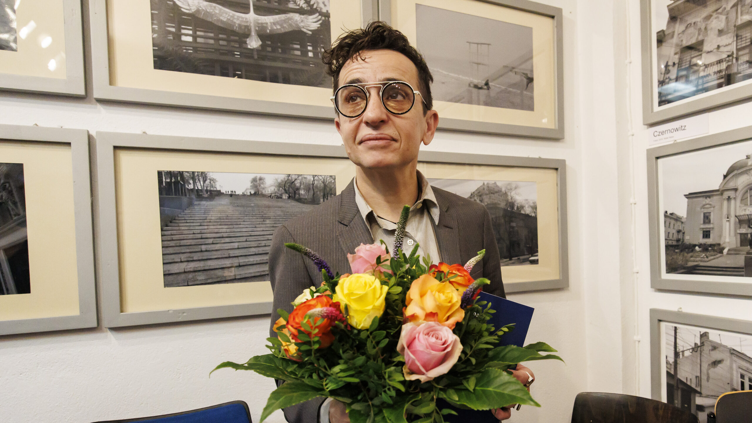 Journalist Masha Gessen received a prize named after political theorist Hannah Ahrendt in Bremen, Germany on Saturday.