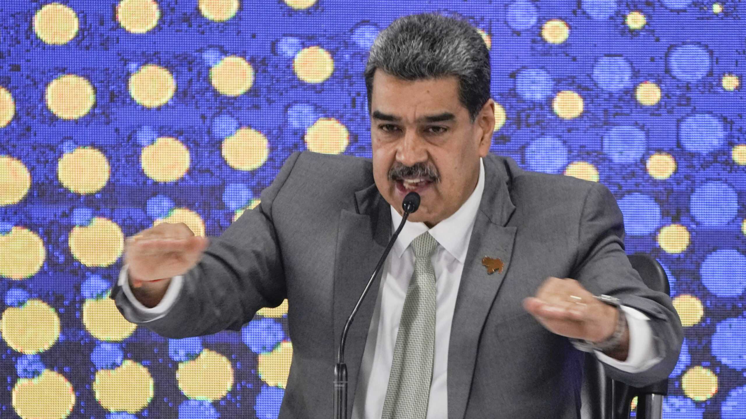 U.S. strikes prisoner swap deal with Venezuela, plus extradition of ‘Fat Leonard’