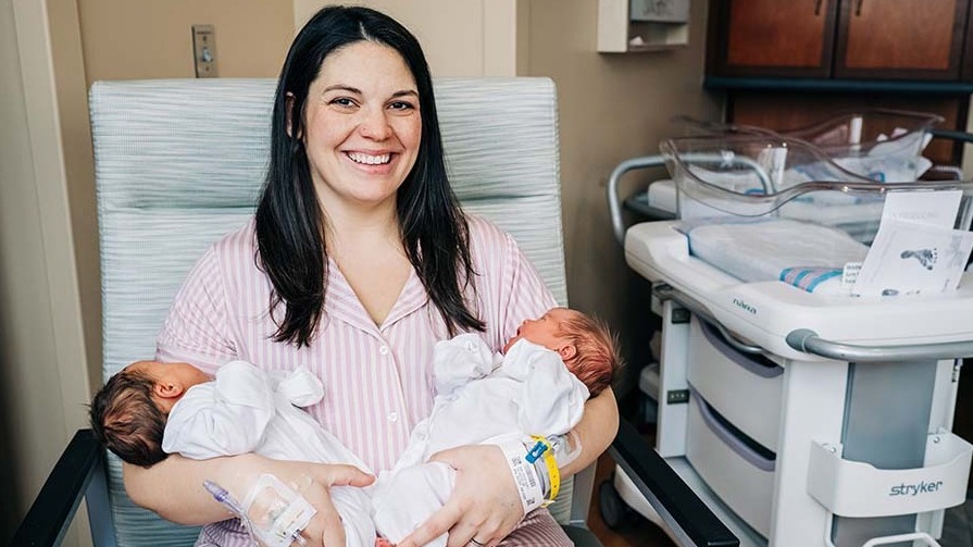 Alabama mom is 1-in-a-million, delivering two babies, from two uteruses, in two days