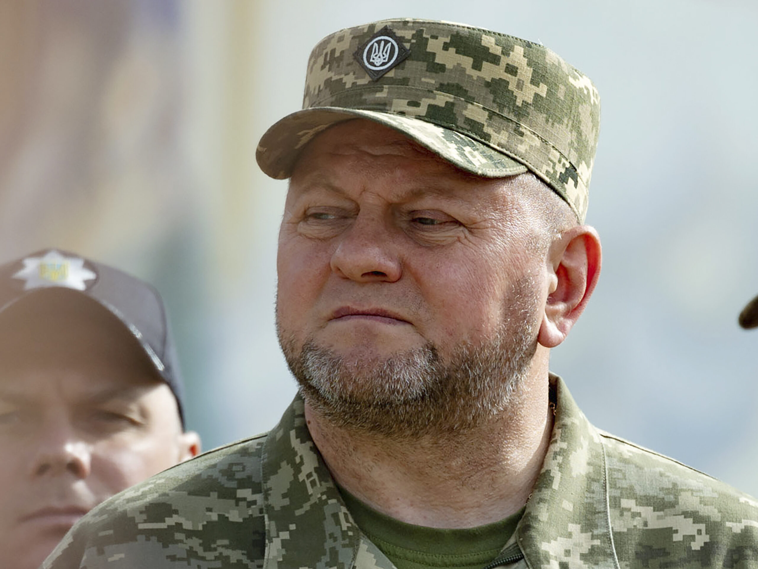 Ukraine’s Zelenskyy replaces the army’s leader almost 2 years into war with Russia