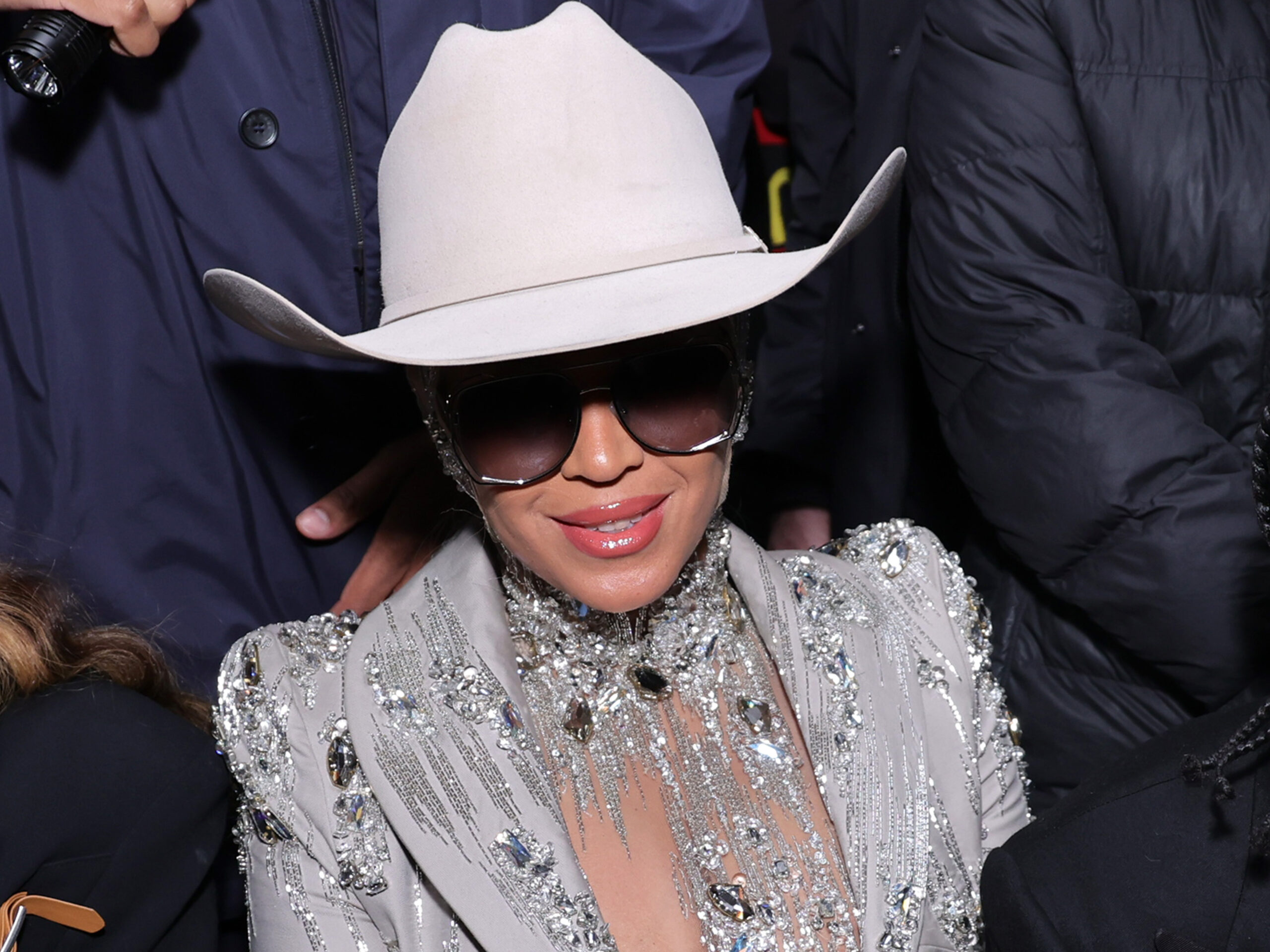 Beyoncé’s ‘Texas Hold ‘Em’ debuts at No. 1 on the country chart
