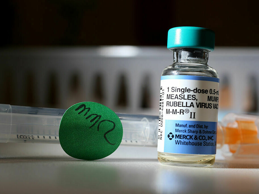 Florida’s response to measles outbreak troubles public health experts