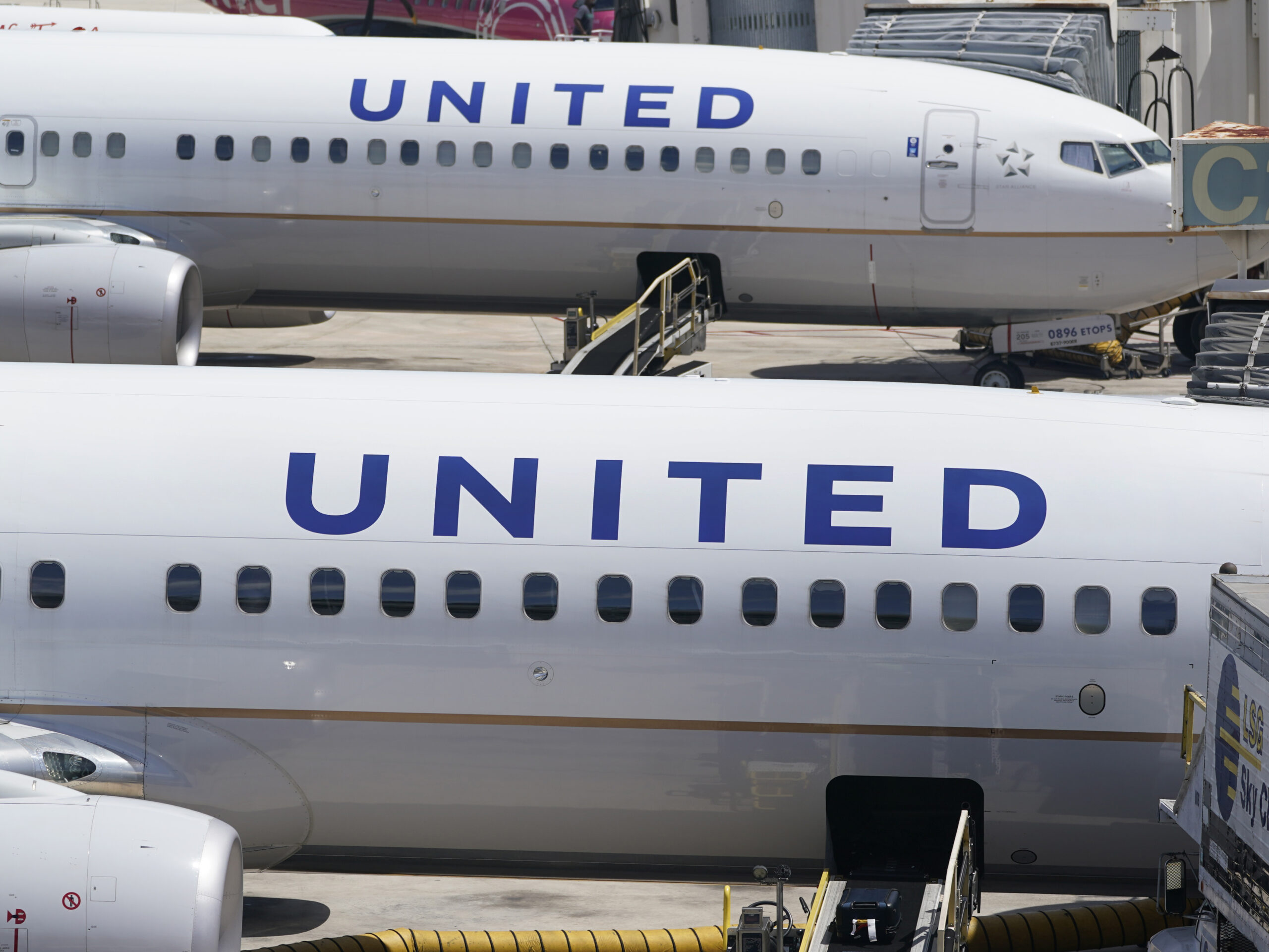 United Airlines says federal regulators will increase oversight of the company