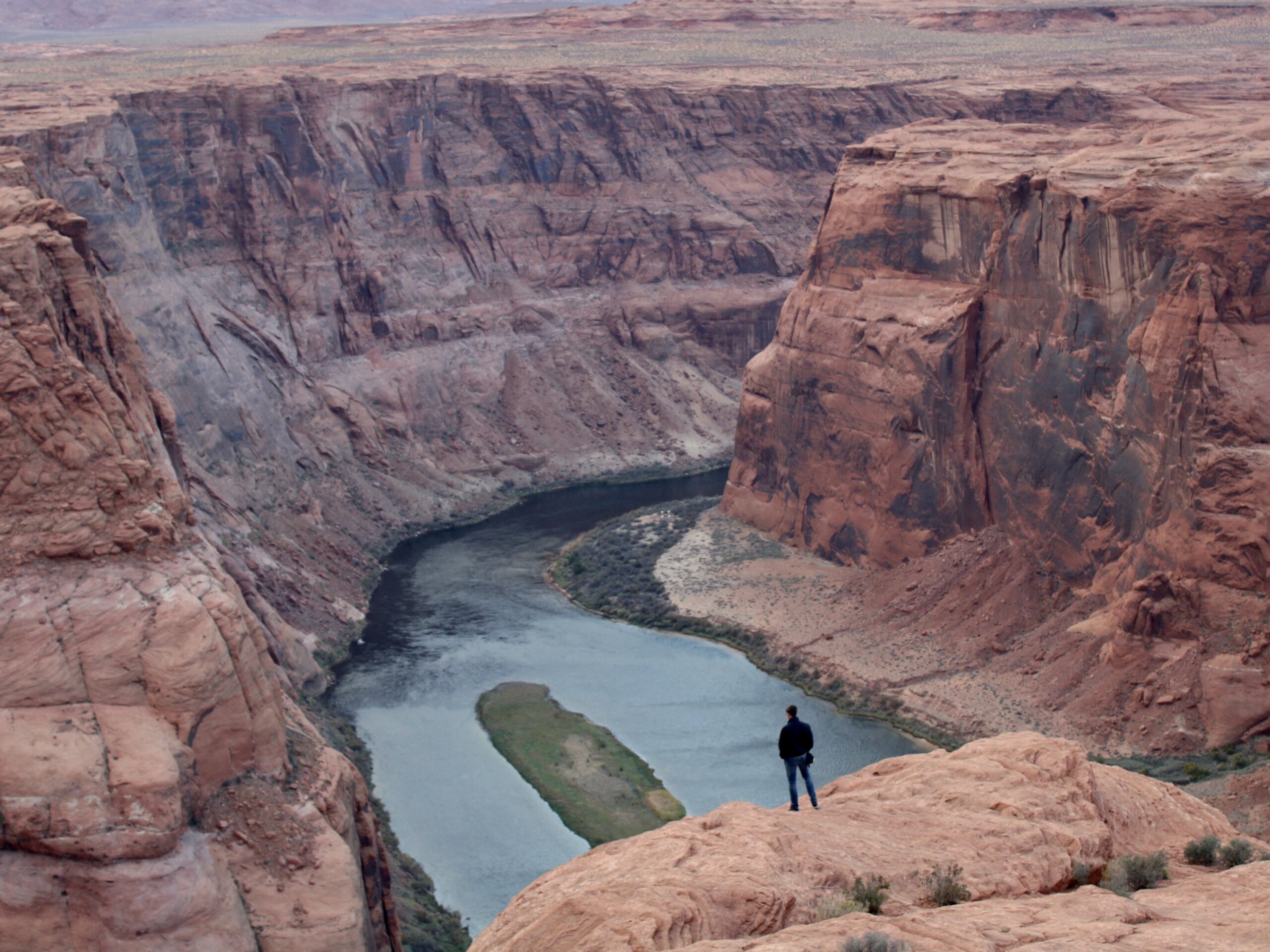 As a deadline approaches, Colorado River states are still far apart on water sharing