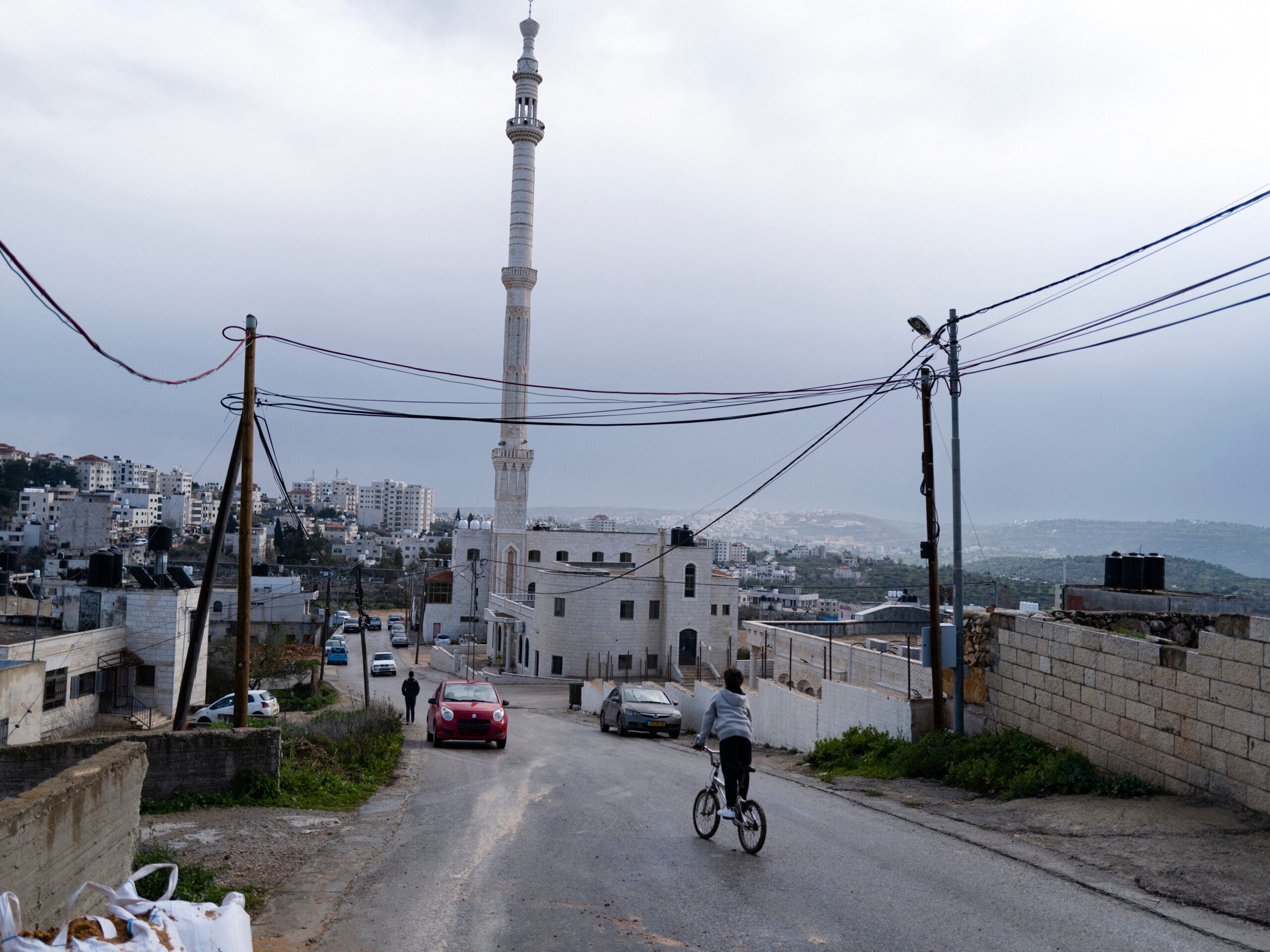 Annual Pilgrimmage By Air Brings Potential Disaster WPR