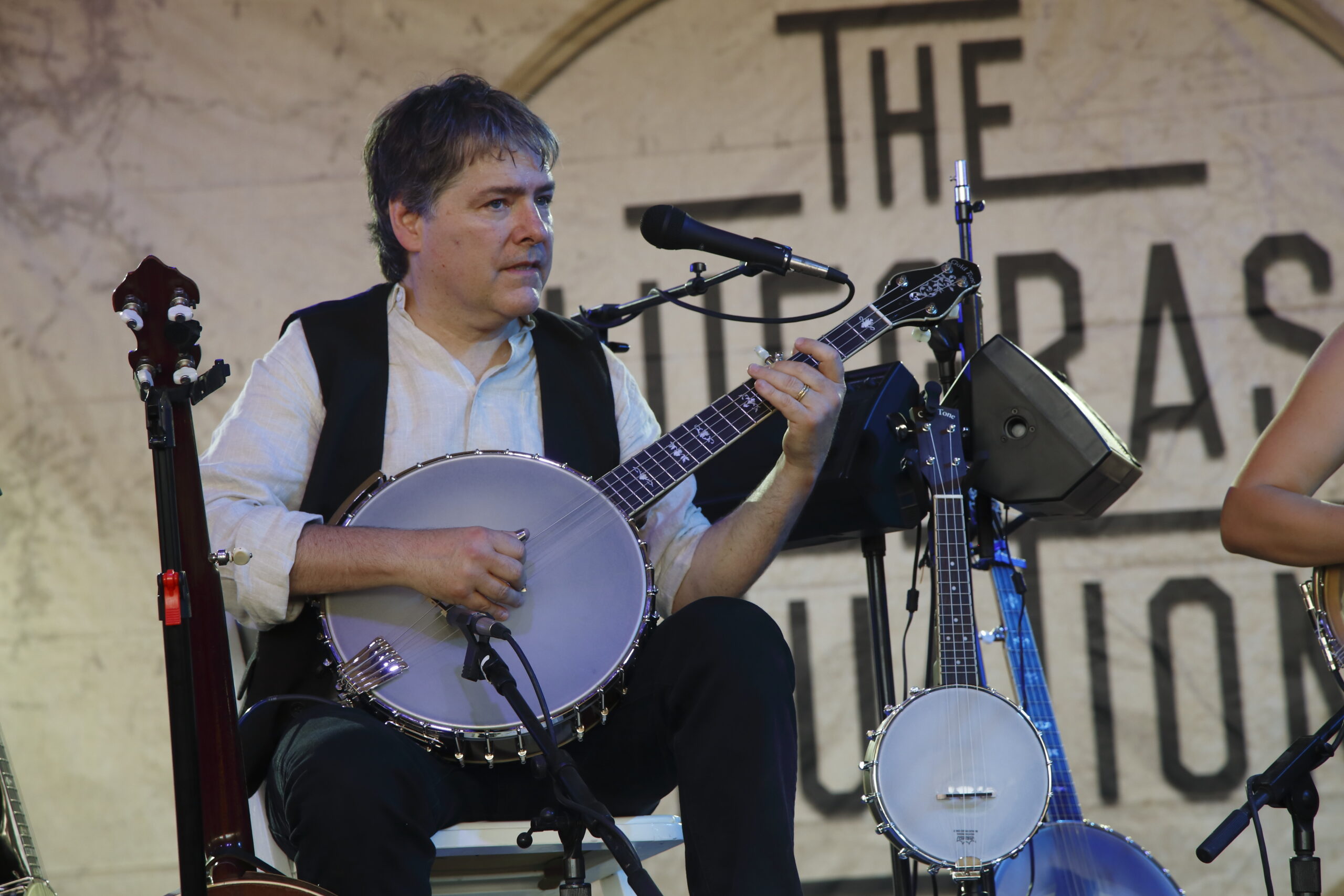 Bela Fleck performs at the 2015 Bonnaroo Music and Arts Festival on Sunday, June 14, 2015, in Manchester, Tennessee. (Photo by John Davisson/Invision/AP)