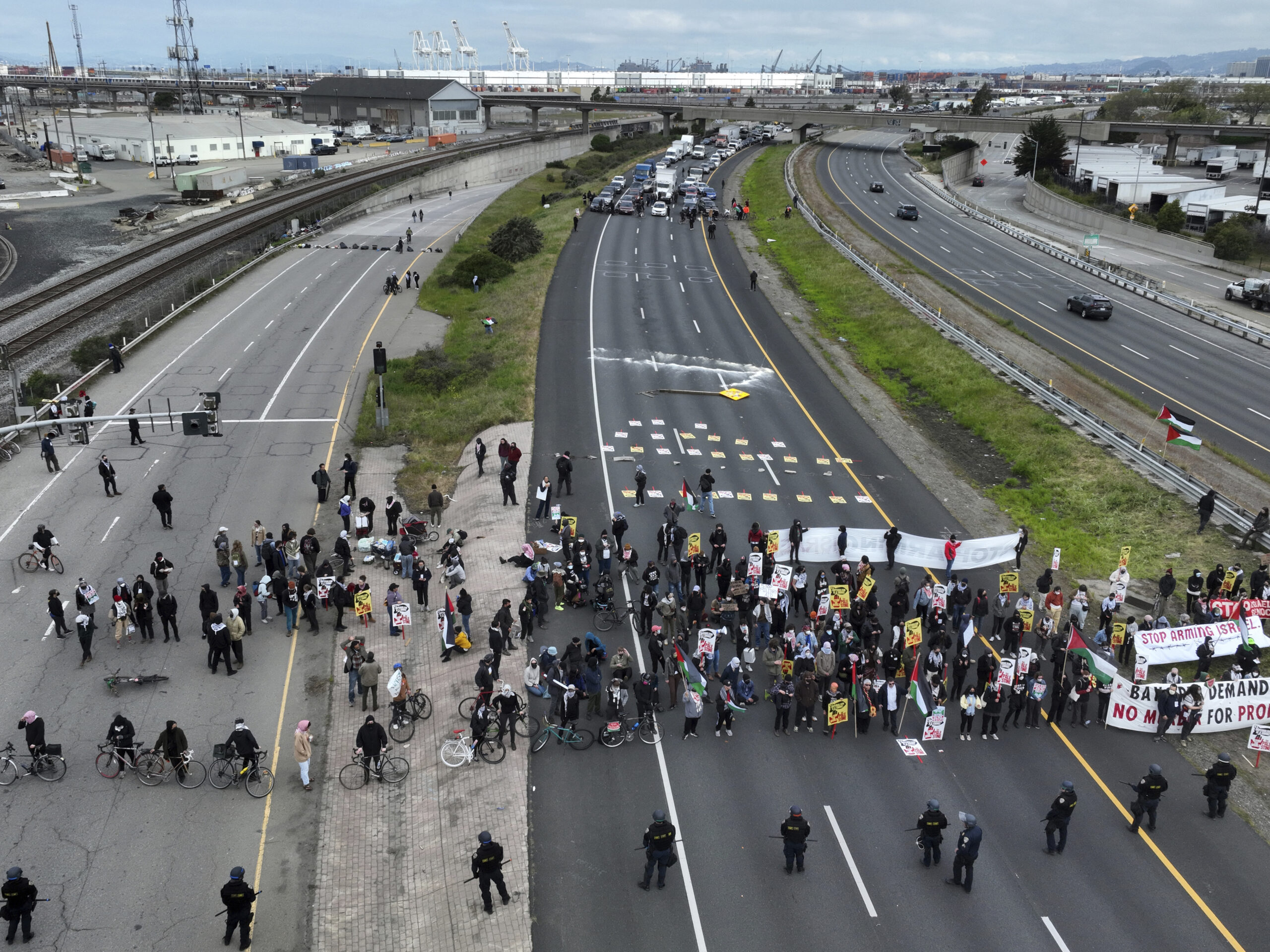 Protesters calling for a cease fire in Gaza shut down southbound traffic on Highway 880 in Oakland, Calif. on Monday, April 15, 2024.