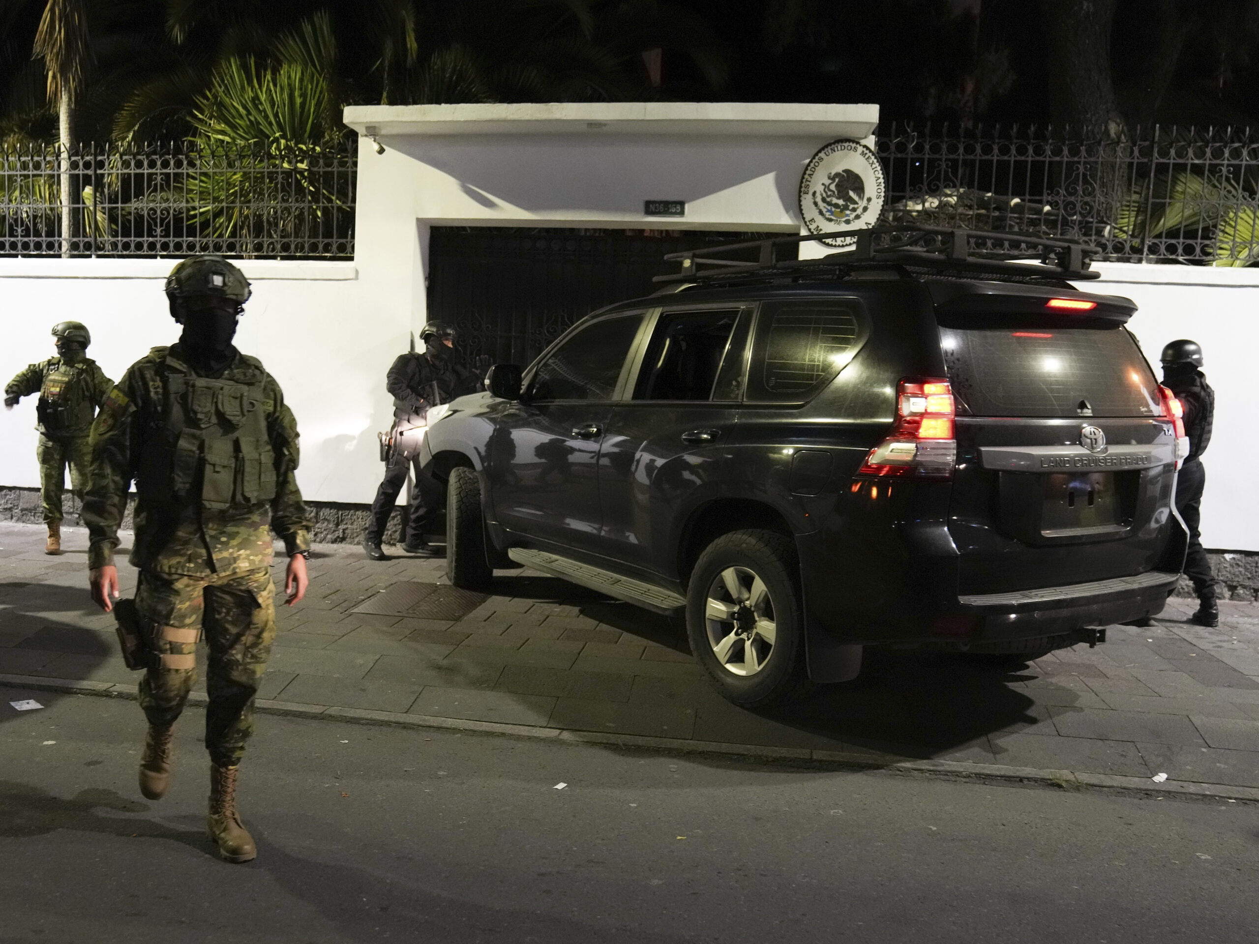 Police attempt to break into the Mexican embassy in Quito, Ecuador, Friday, April 5, 2024, following Mexico's granting of asylum to former Ecuadorian Vice President Jorge Glas, who had sought refuge there.