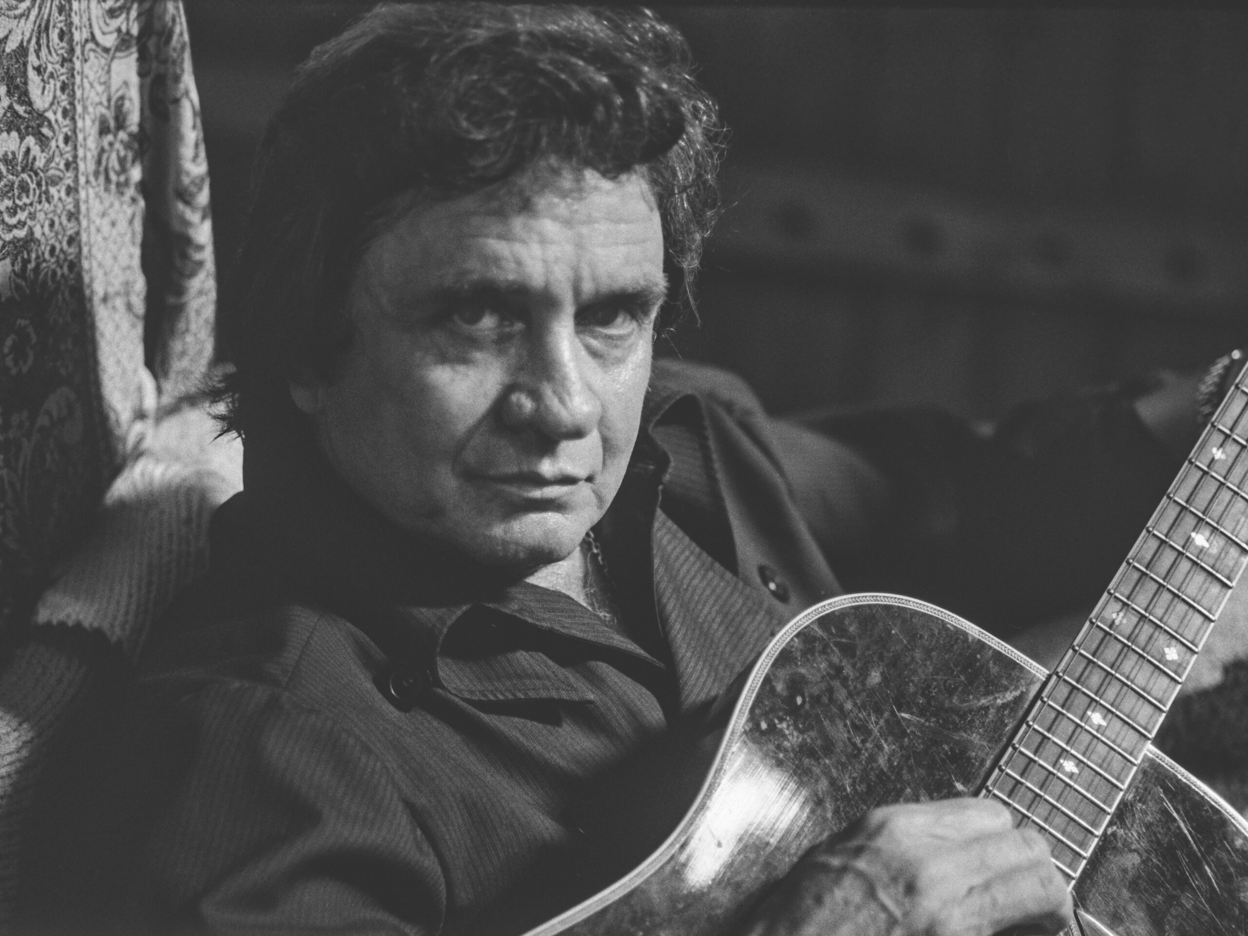 8 Tracks: Beyond the grave, Johnny Cash still shows us how to make music