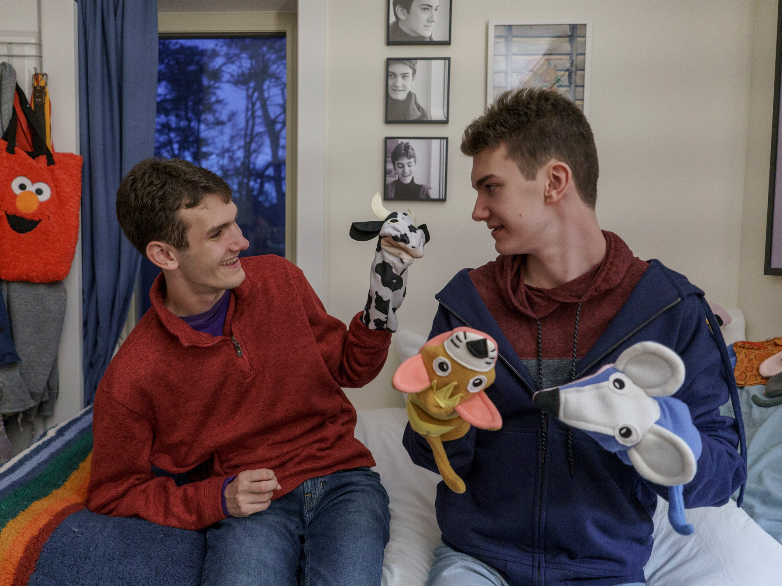 These identical twins both grew up with autism, but took very different paths