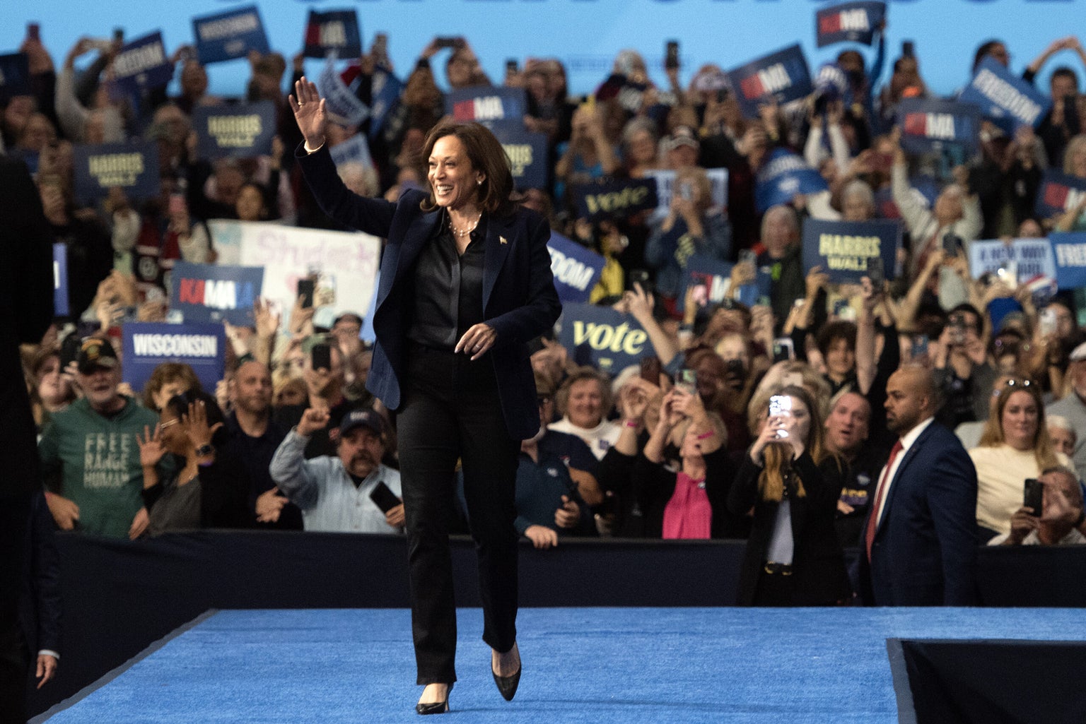 Kamala Harris storms through Wisconsin, with events in Milwaukee, Green