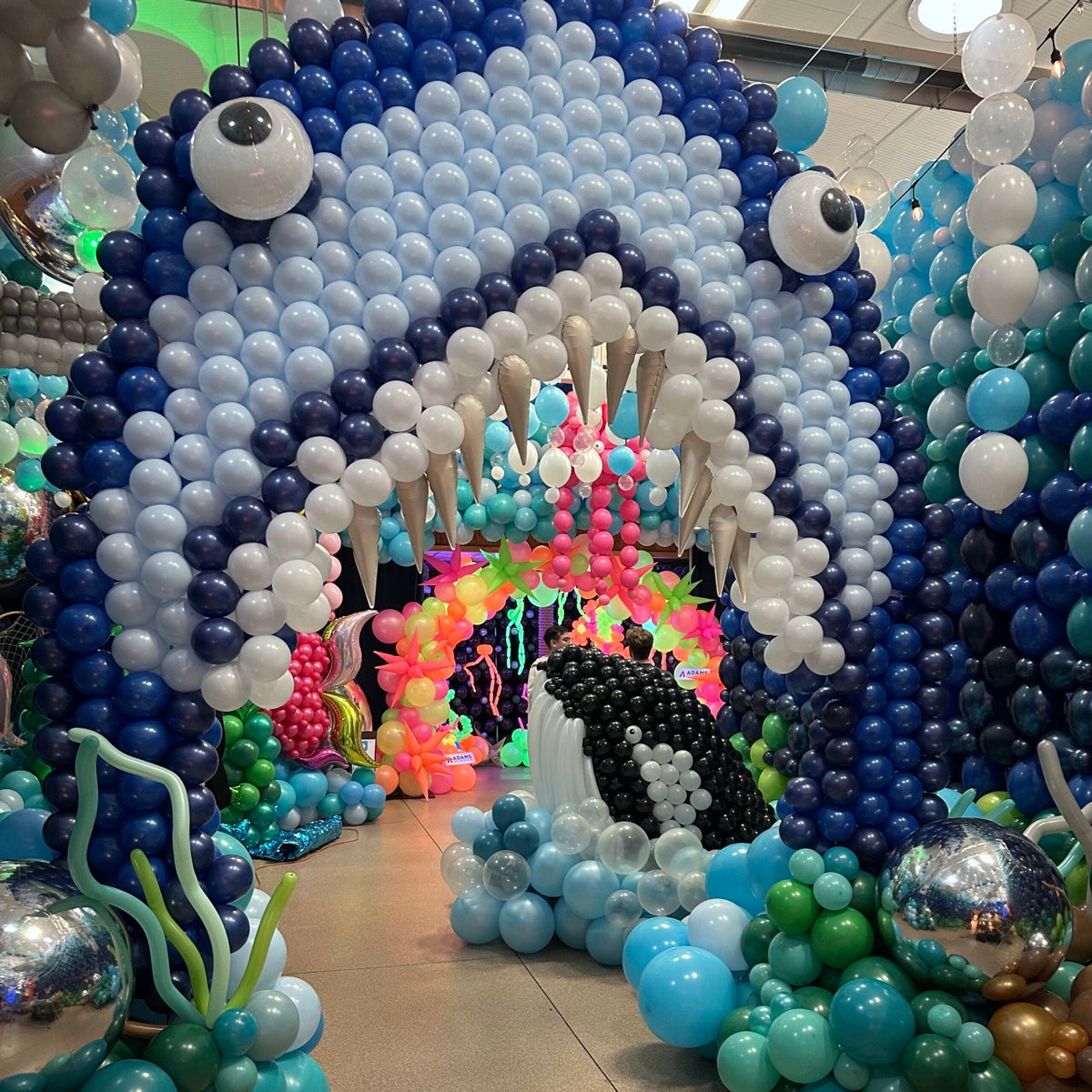 100K balloons form art and adventure for southern Wisconsin fundraiser ...