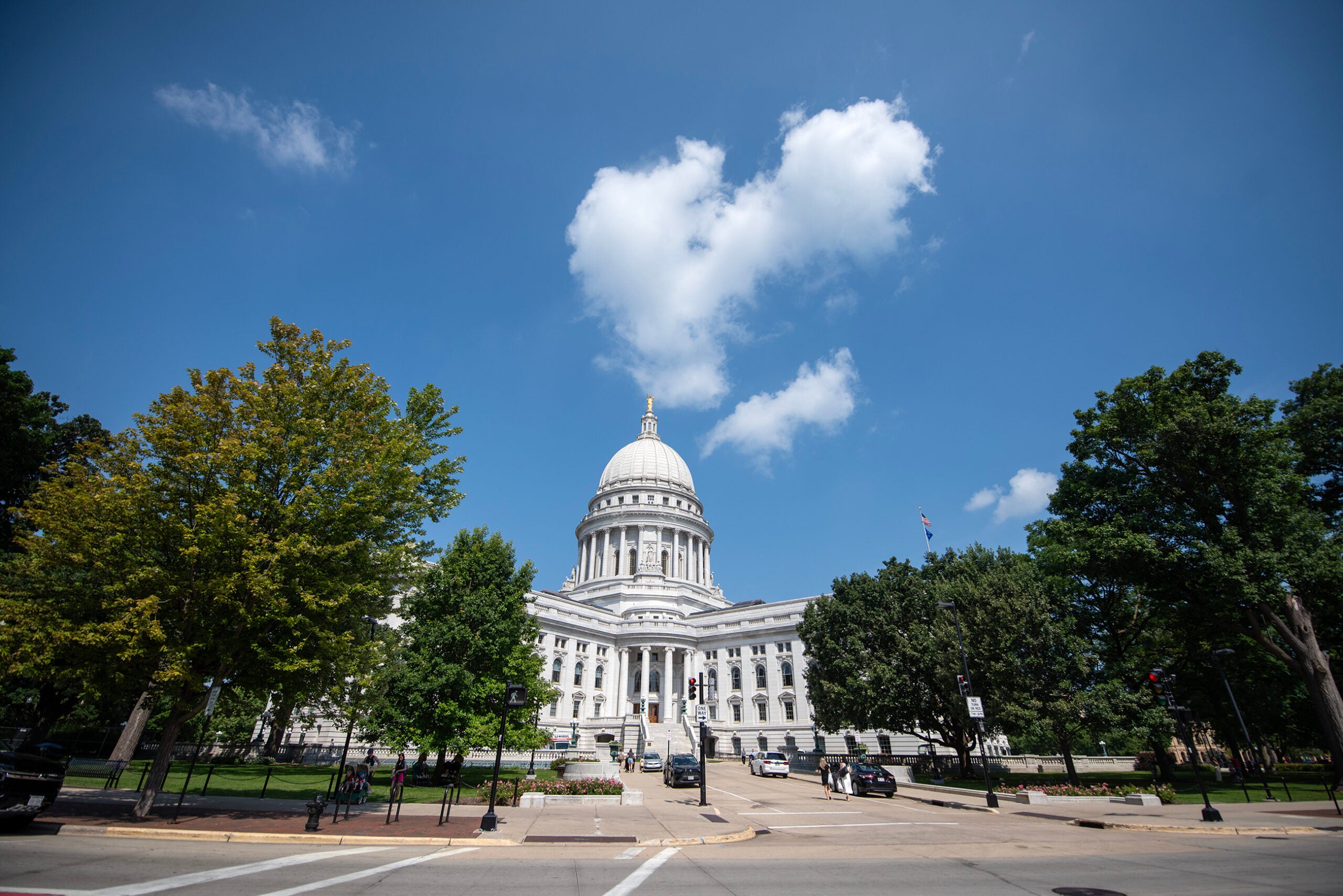 Lawmakers debate GOP bills designed to cut back on state regulations