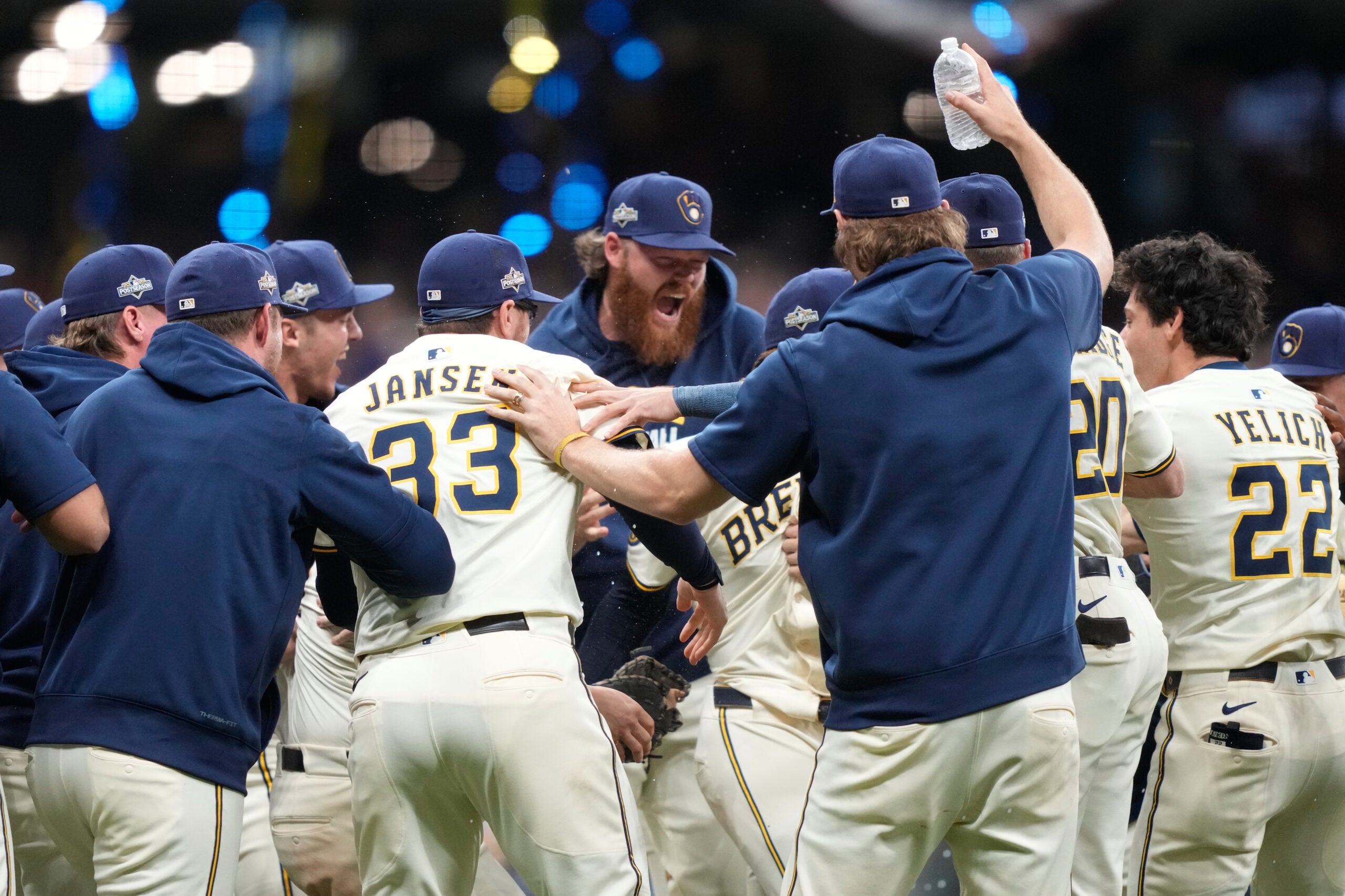 Milwaukee Brewers knock out Cubs, earn NLCS matchup against LA Dodgers