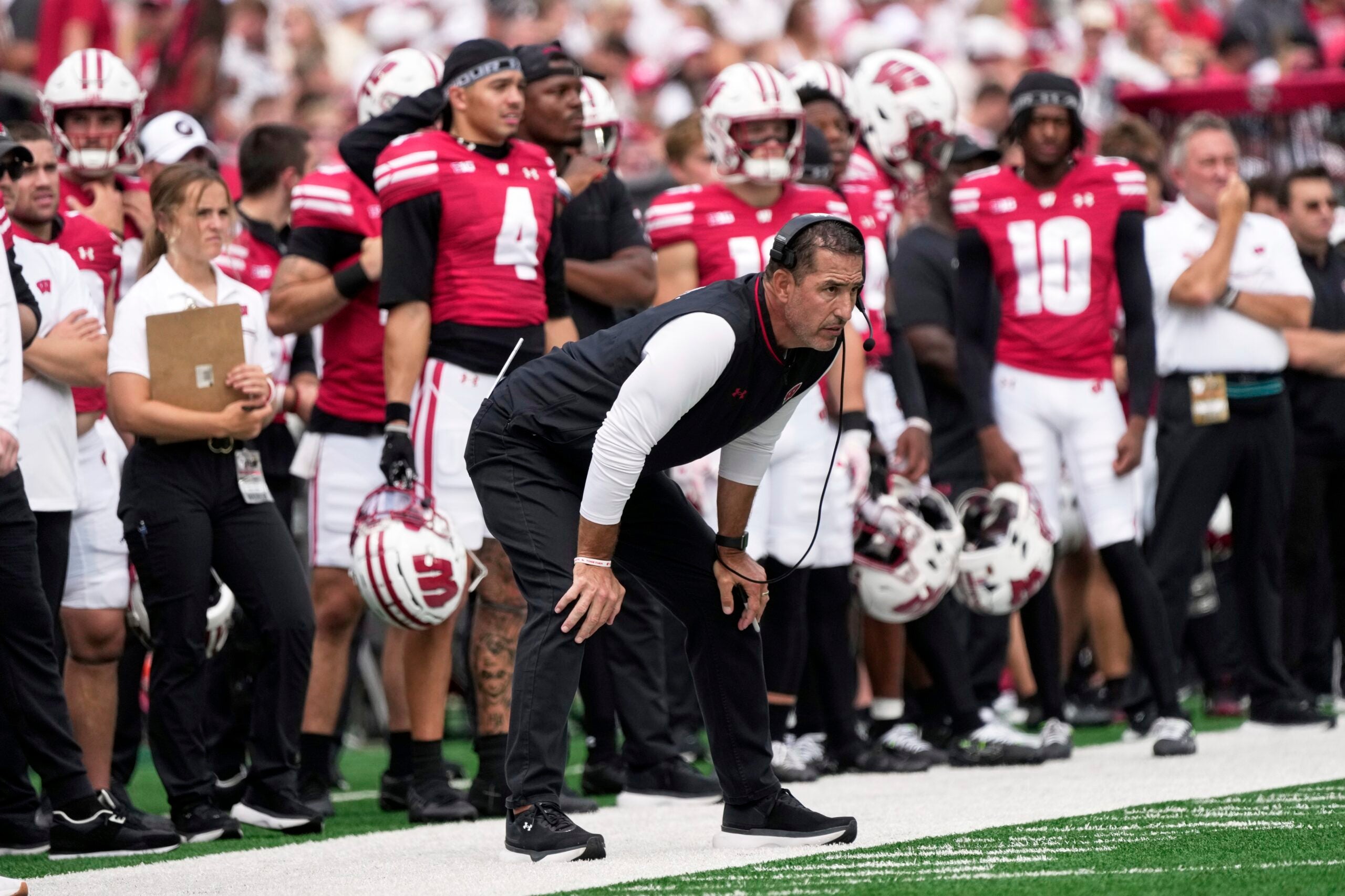 Wisconsin Badgers standing by head coach Luke Fickell amid losing streak, other firings