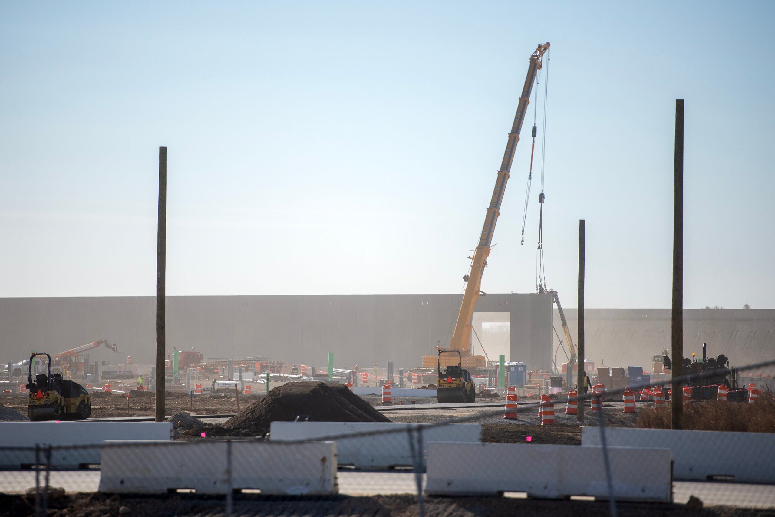 Labor and data centers, Drugged driving, Milwaukee Bucks fandom