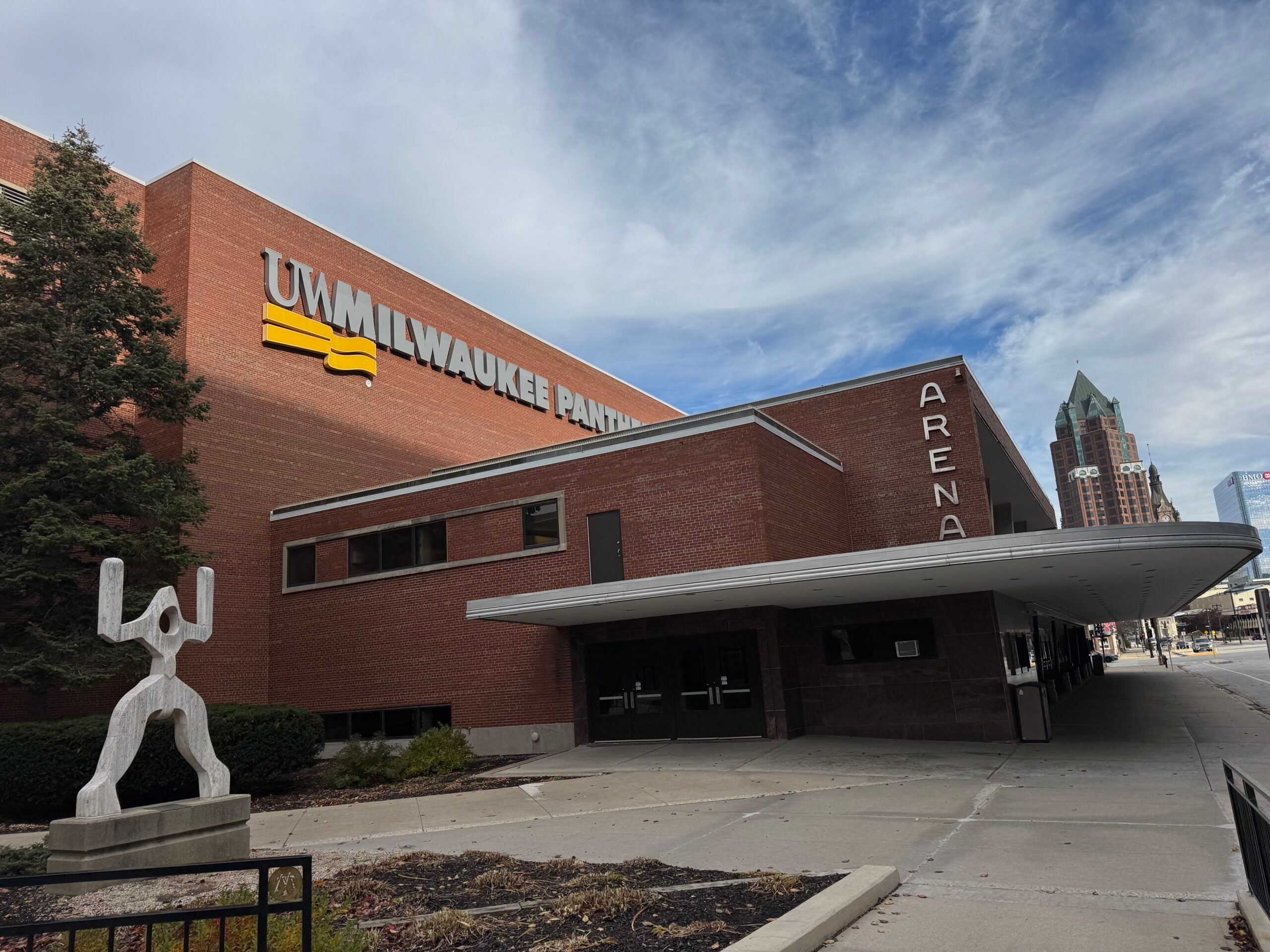 2 Milwaukee buildings could get historic designation status in effort to stop future demolition