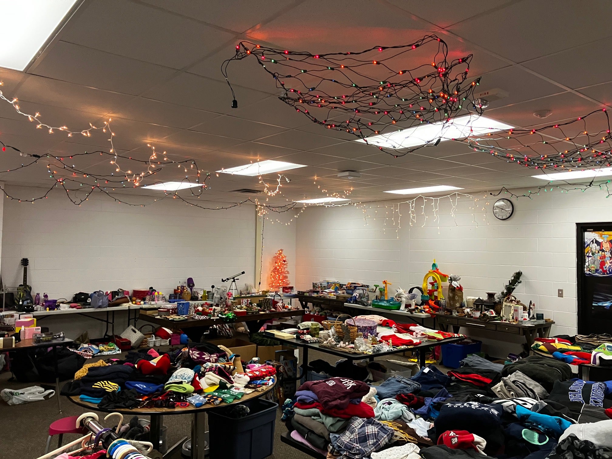 ‘Everything Must Go’: The holiday store in an Eau Claire middle school