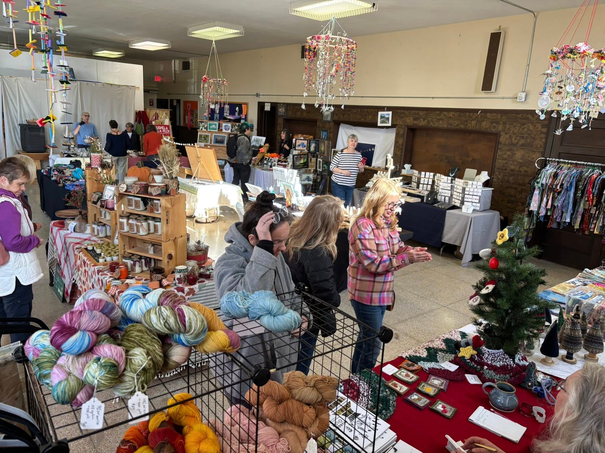 From mushrooms to makeup, Twin Ports ‘Nice Girls’ marketplace builds women-run businesses