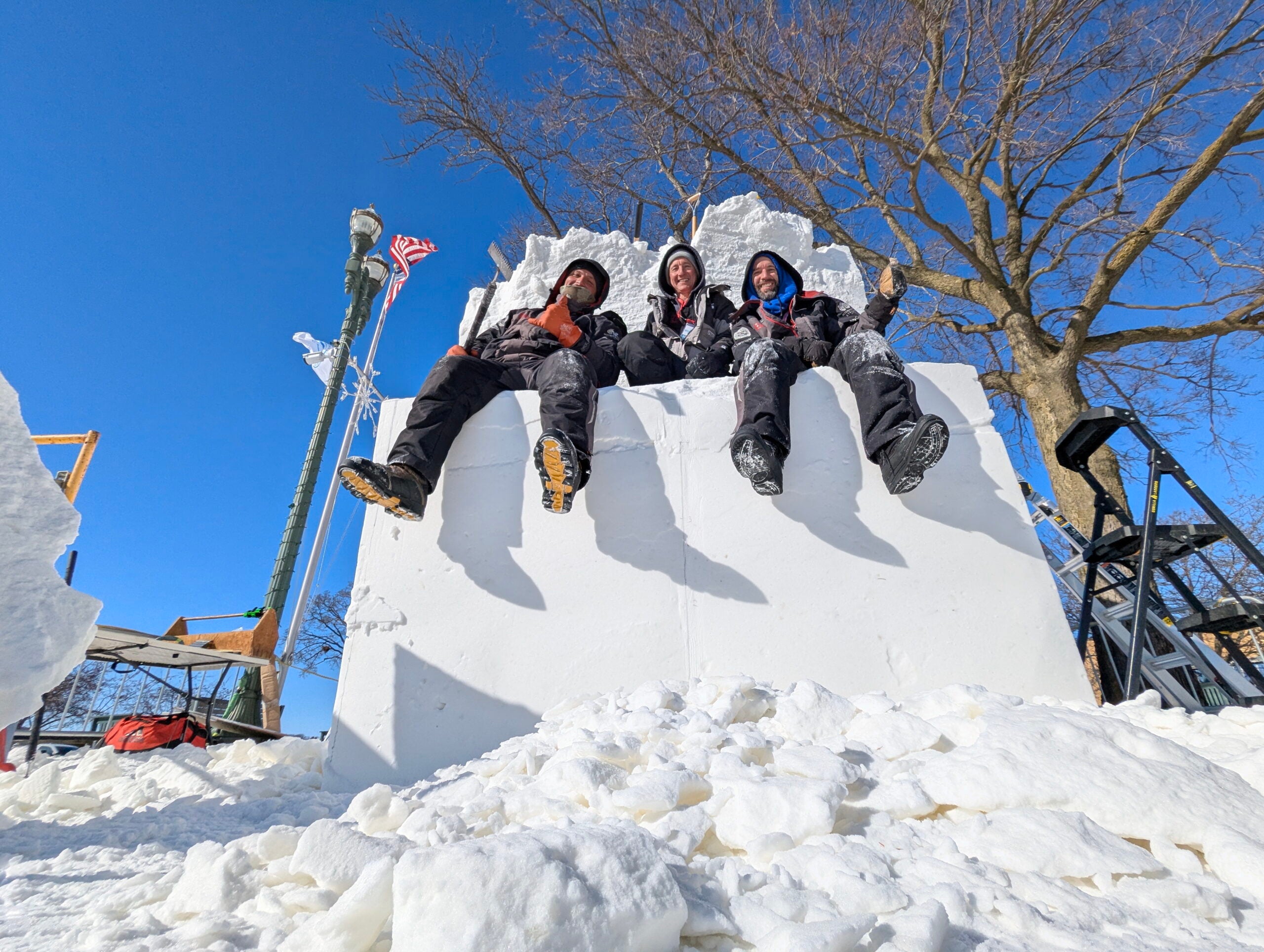 Wisconsin snow sculpting team defends national title at Lake Geneva’s Winterfest