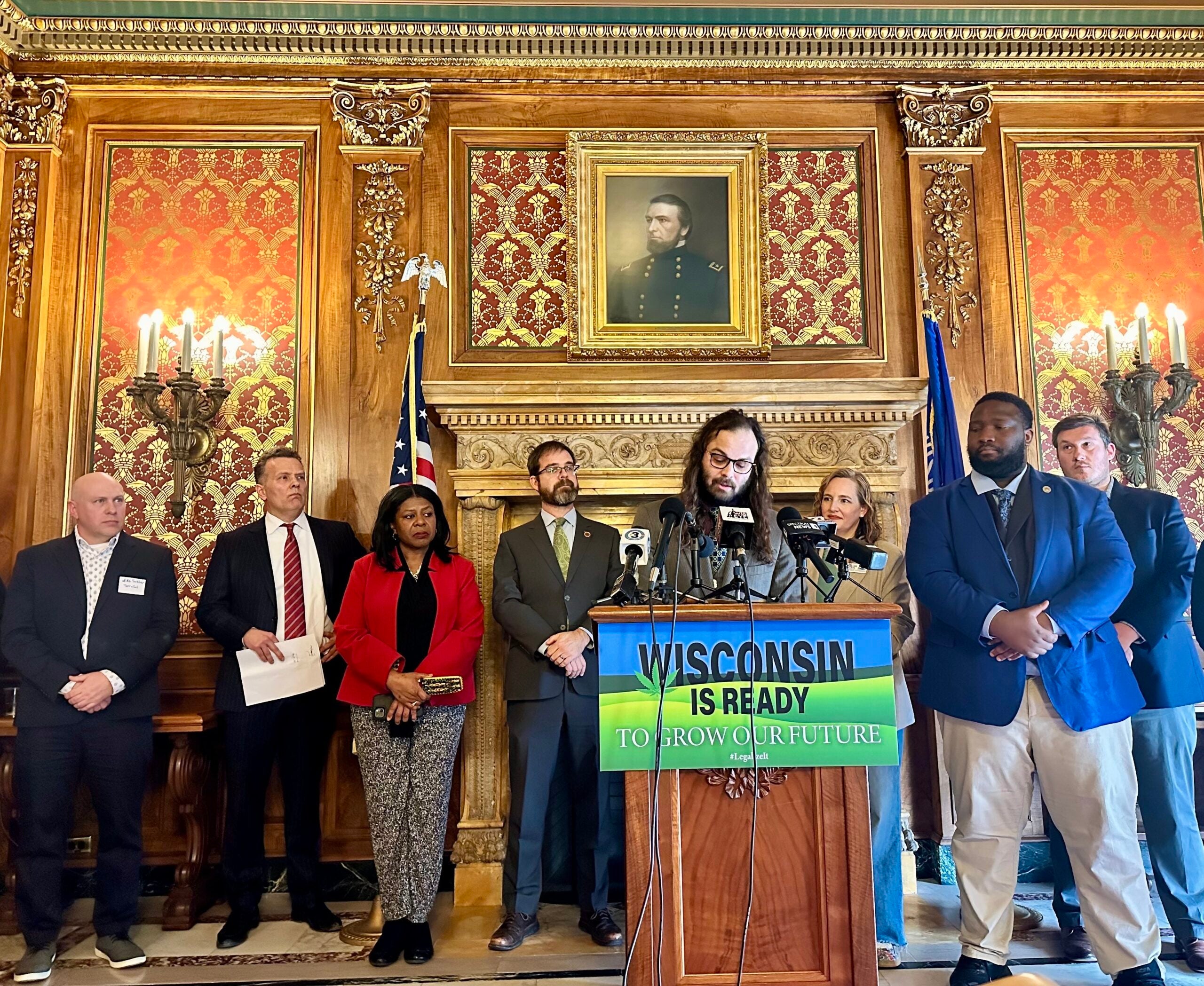 Wisconsin Democrats announce marijuana legalization bill